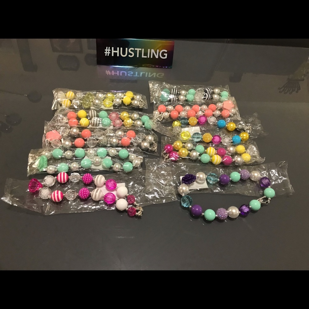 Bulky girls necklaces and bows